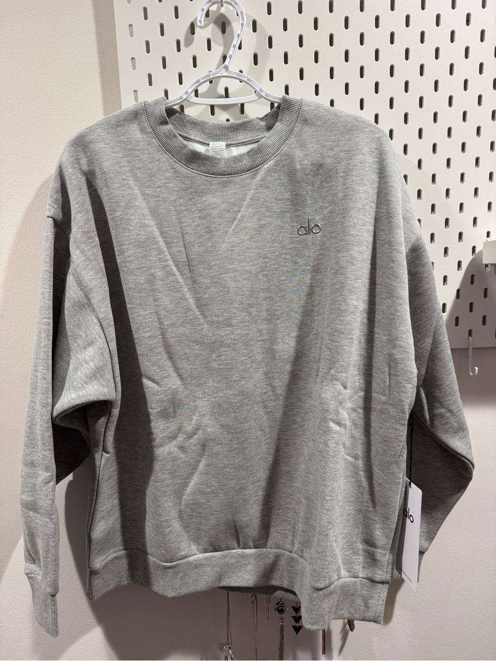 ALO Yoga Women’s Crewneck Sweatshirt - Light Grey